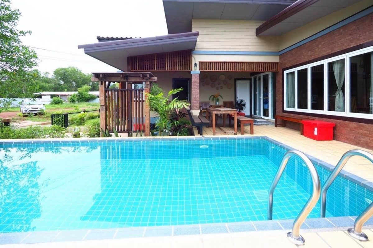 บ้านพักพูลวิลล่าไทยแลนด์ - แนะนำ Pim 1 Poolvilla Private Beach 3-5 ห้องนอน  ระยอง⭕️ พลูวิลล่าระยองส่วนตัวเดินลงทะเลได้!!