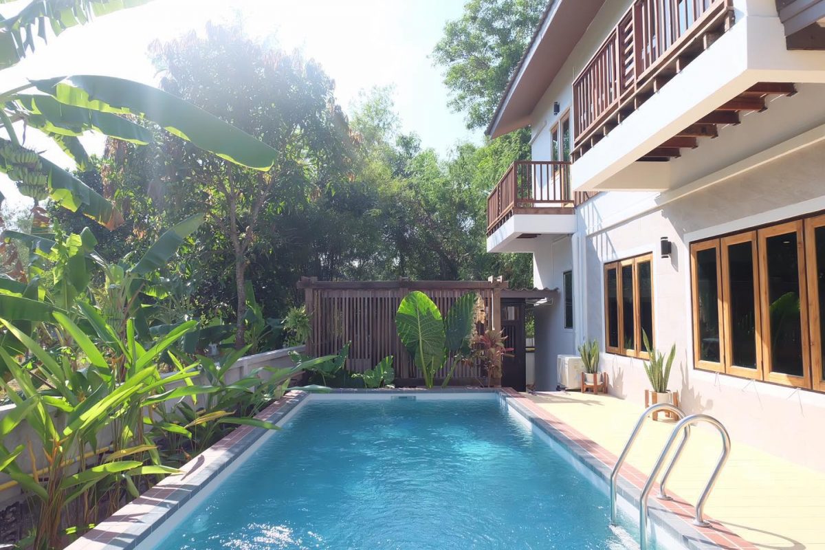 บ้านพักพูลวิลล่าไทยแลนด์ - แนะนำ Pim 2 Poolvilla Private Beach 4-5 ห้องนอน  ระยอง⭕️ พลูวิลล่าระยองส่วนตัวเดินลงทะเลได้!!