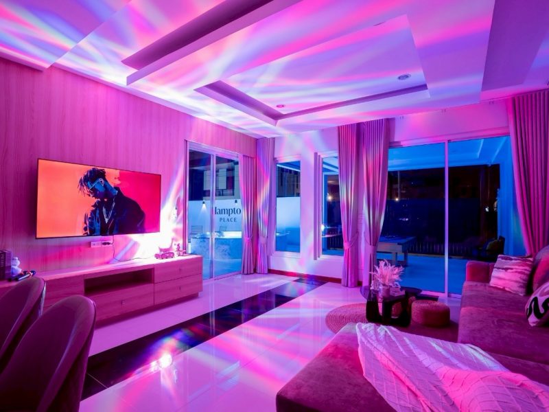 LINE ALBUM Hampton Place 251021 1