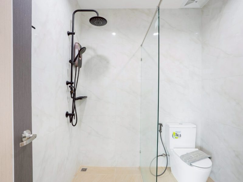 LINE ALBUM Hampton Place 251021 8