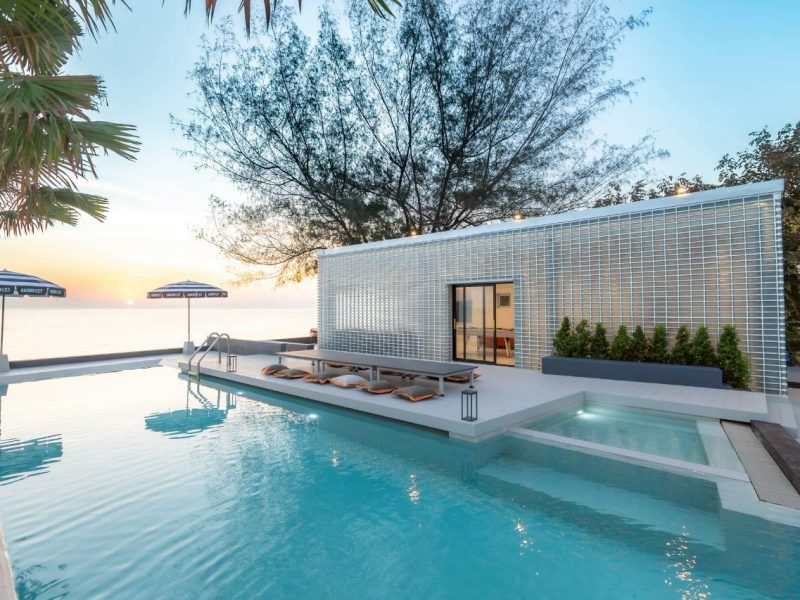 LINE_ALBUM_Amorrest(รูปตัวอย่างชั่วคราว)_251224_16 LINE ALBUM Amorrestรูปตัวอย่างชั่วคราว 251224 16